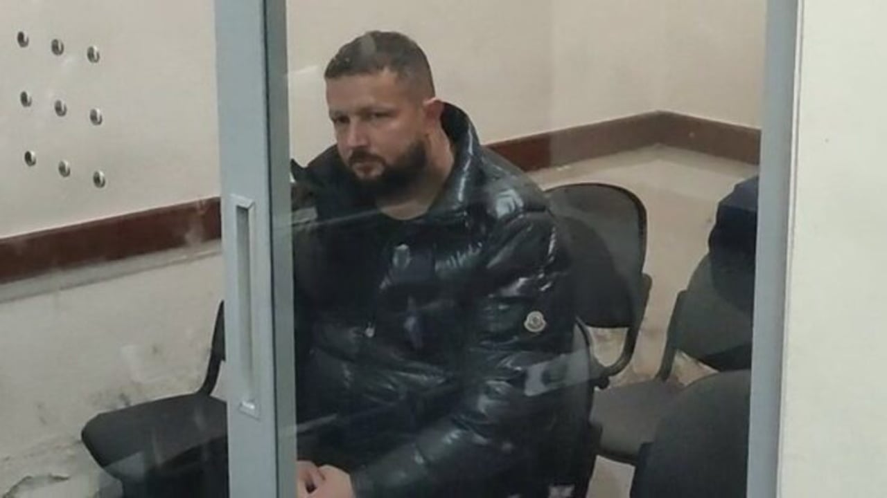 EMRI/ Në kërkim nga SPAK, arrestohet ish efektivi i RENEA-s, lidhja e tij me Ervis Martinaj dhe Durim Bamin