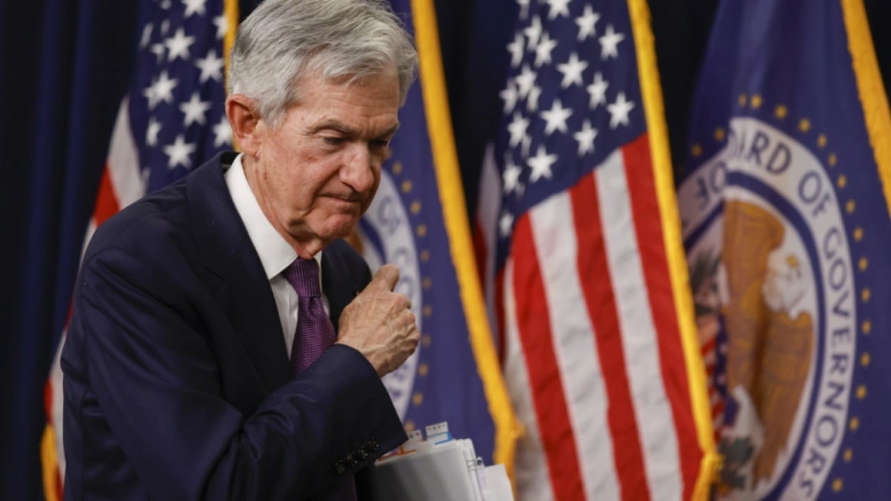 “Është pak i ngadalshëm”/ Mosmarrëveshja e Trump me kryetarin e Fed arrin në ekstreme, Shtëpia e Bardhë shqyrton shkarkimin e kryetarit të Rezervës Federale