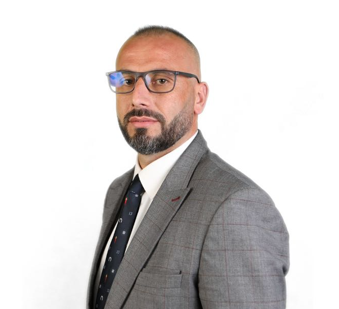 Faik Basha ikën nga Partia e Lirisë dhe shkon tek PS: Mungesë e theksuar meritokracie