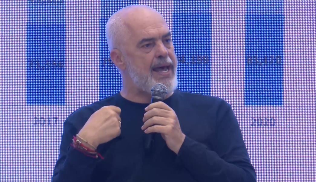 “Familja e BE i bën llogaritë si Gjirokastra”, Rama takim me pensionistët: Me marrjen e fondeve nga unioni do rriten…