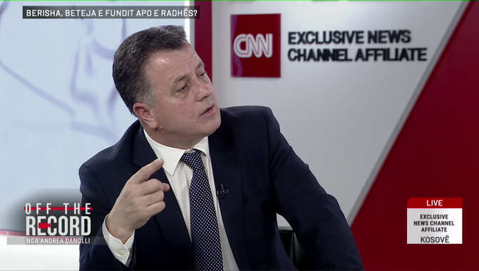 Flamur Noka sfidon publikisht Agron Shehajn: Ti merr tendera nga qeveria! Provo e më denonco dhe të nxjerr provat