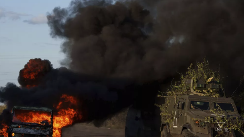 Forcat ukrainase godasin një bazë raketore ruse në Kursk