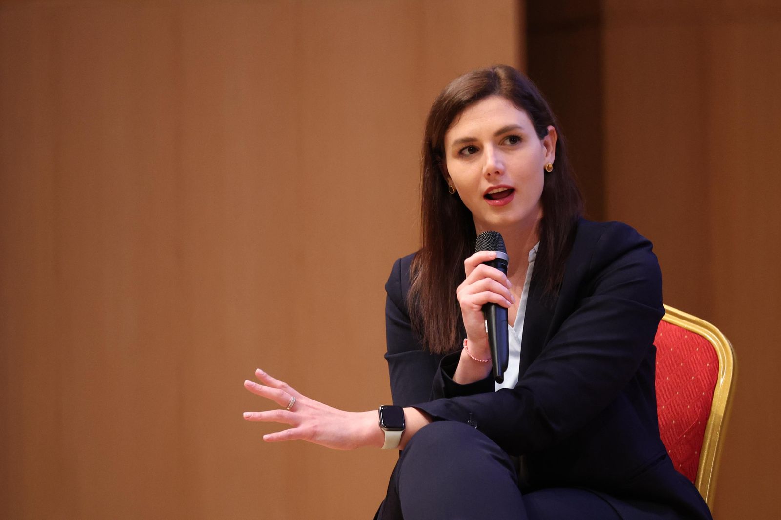 FOTO/ Ministrja Muzhaqi: Konferenca “Rinia në Veprim” bën bashkë 600 të rinj nga gjithë Shqipëri