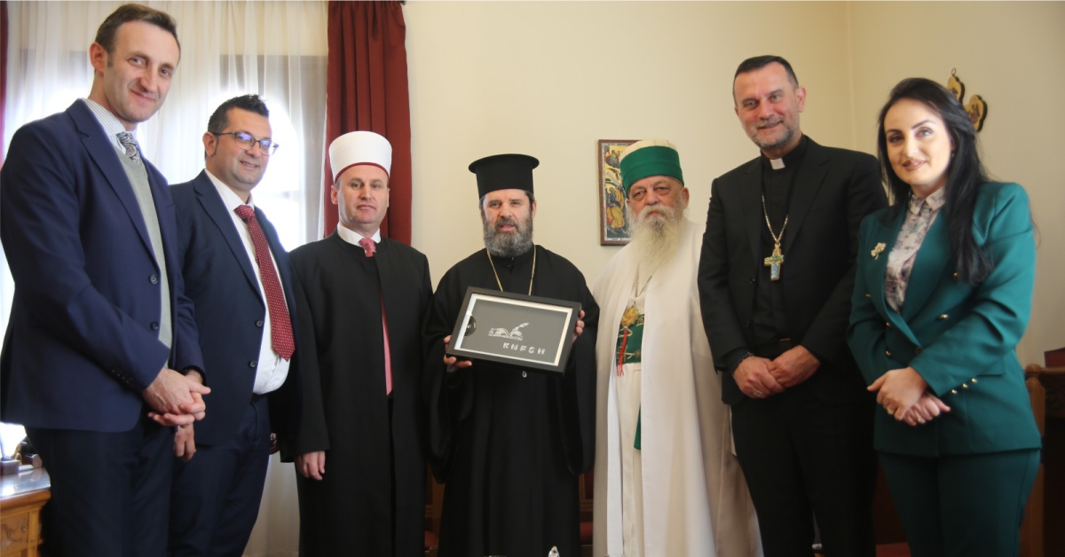 FOTOLAJM – Bordi i Presidencës së KNSH vizitë urimi Kryepeshkopit të ri të Kishës Ortodokse Autoqefale të Shqipërisë, Joani