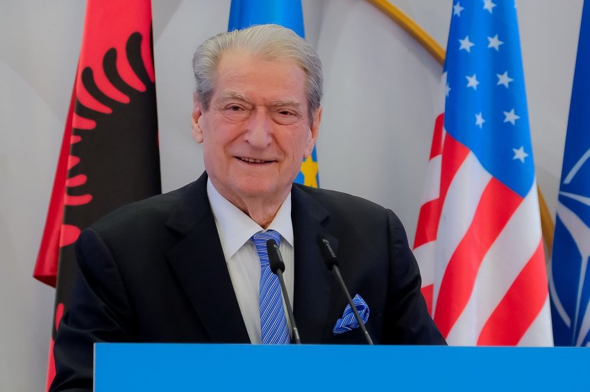 Fushata për 11 majin/ Berisha i premton biznesit të vogël: Nuk do të tatohen më tepër se 1 përqind të xhiros