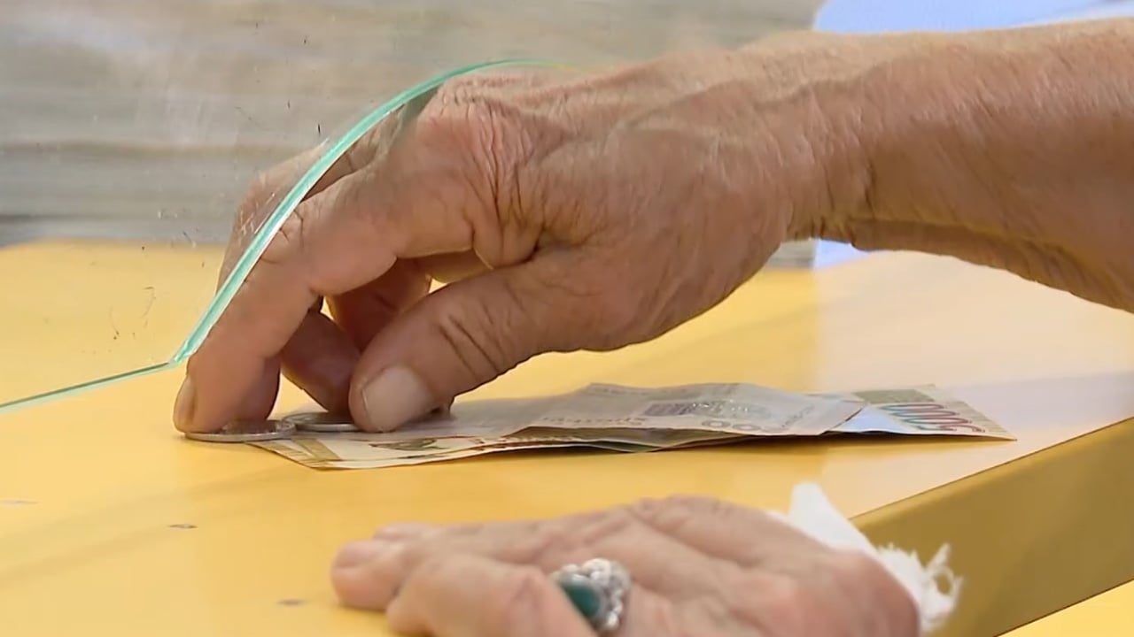 Fushatë me paga, pensione e taksa/ Sa realiste janë premtimet e dy forcave kryesore në zgjedhje?