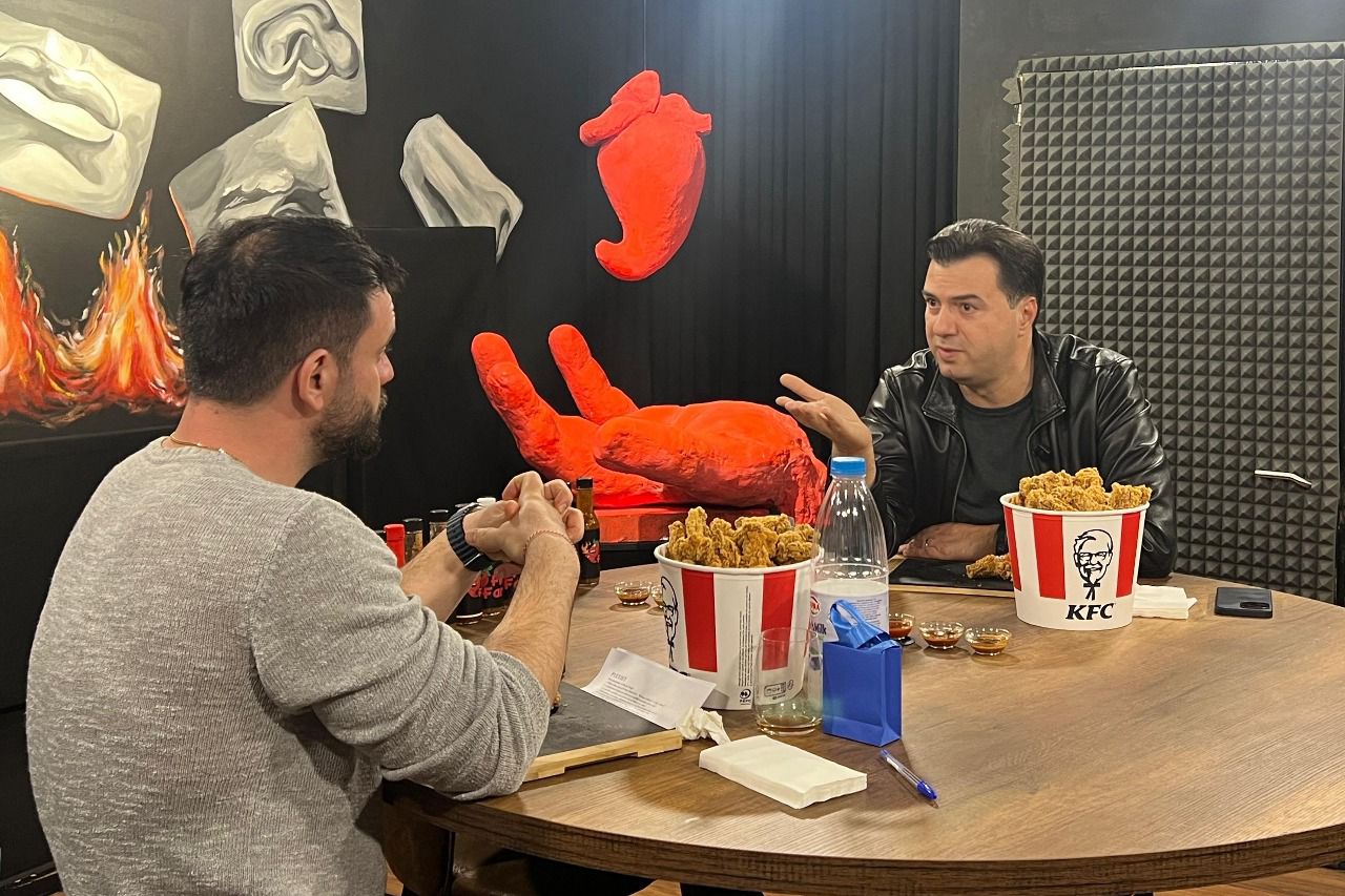 “Gjestin, Metën,Ramën apo Berishën”, kë zgjodhi Basha për 8 vite në një ishull të shkretë?