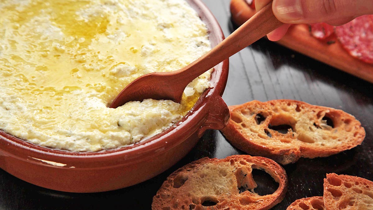 Gjizë me Hudhra dhe Vaj Ulliri – Mrekulli për Shijen dhe Shëndetin