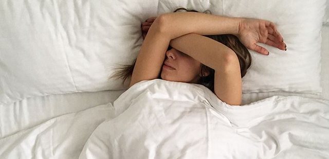 Gjumi i keq ndikon tek qarkullimi i gjakut, kujdesi që duhet të tregoni