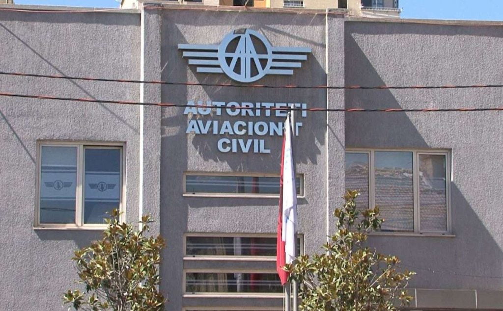 Grevë 24 orëshe në Greqi/Aviacioni Civil: Më 9 Prill anulohen të gjitha fluturimet