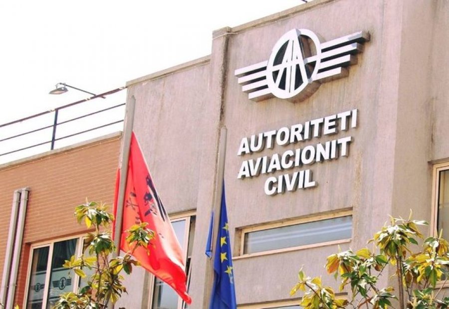 Grevë 24 orëshe në Greqi/ Aviacioni Civil njoftim të rëndësishëm: Më 9 prill anulohen të gjitha fluturimet