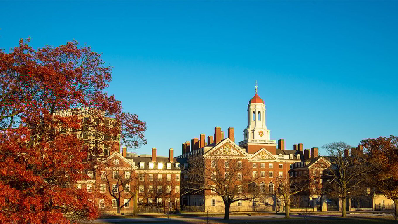 Harvardi refuzon kërkesat e Trump për t’i dhënë fund programeve të gjithpërfshirjes