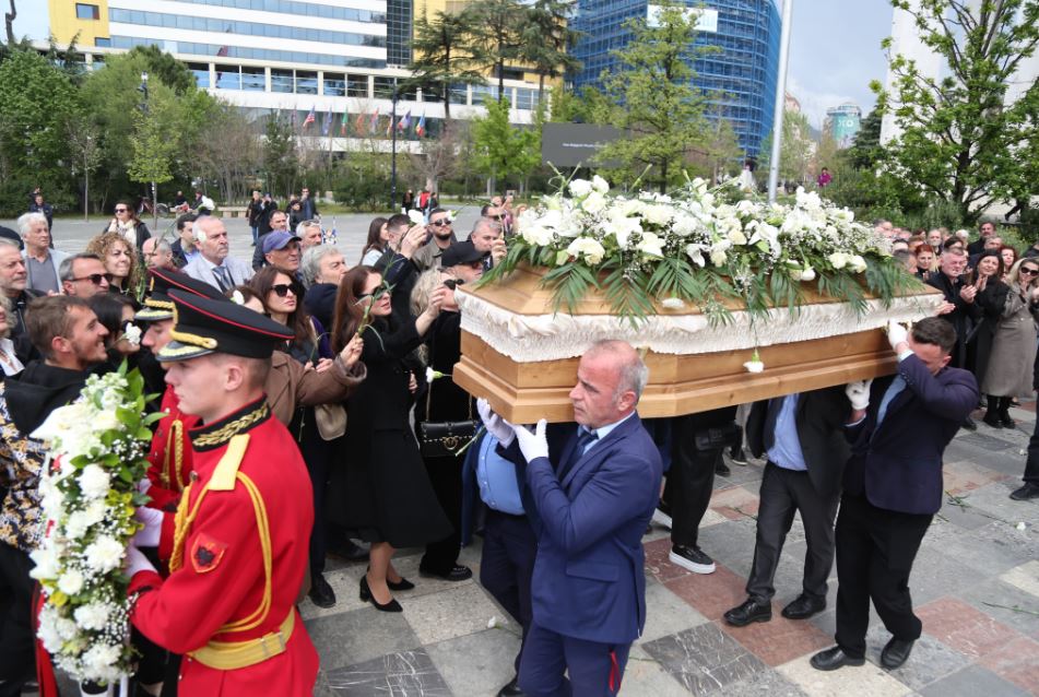 Homazhe për Margarita Xhepën, artistë dhe politikanë: Trashëgimi e përjetshme për Shqipërinë