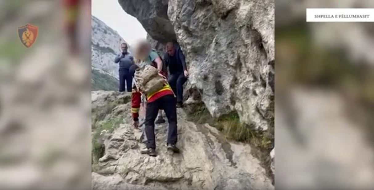 Humbën rrugën në Shpellën e Pëllumbasit, shpëtohen dy turistë gjermanë