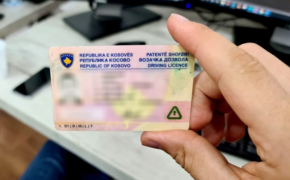 Hyn në fuqi marrëveshja për njohjen reciproke të patentë shoferëve ndërmjet Kosovës dhe Emirateve të Bashkuara Arabe