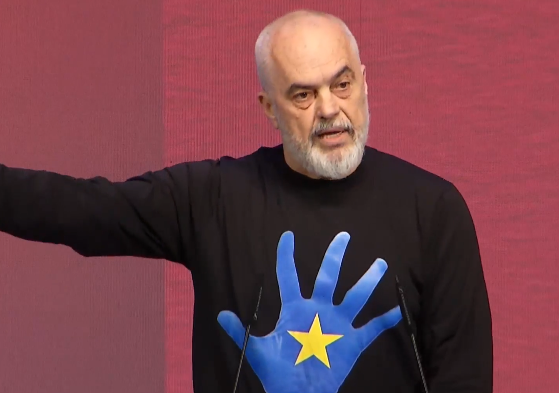 “I bien fyellit në një vrimë”, Rama: E lidhin forcën e PS me krimin, ata që vranë njerëz në Bulevard! Fuqia e socialistëve vjen nga nënat dhe gratë