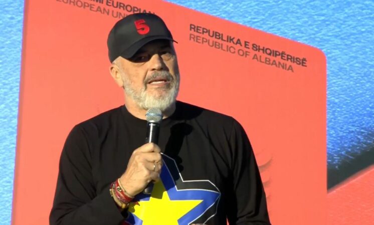 “I vinte turp njerëzve të thonin jemi nga Bathorja”/ Rama: Ishte njësoj si të jetonin në kënetë, sot kjo është një e shkuar