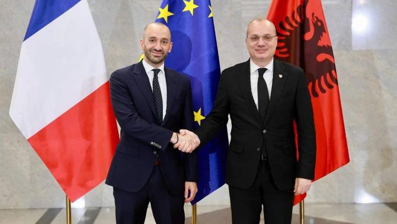 Igli Hasani takim me ministrin francez të deleguar për Evropën: Konferenca e 4 Ndërqeveritare mund të mbahet së shpejti