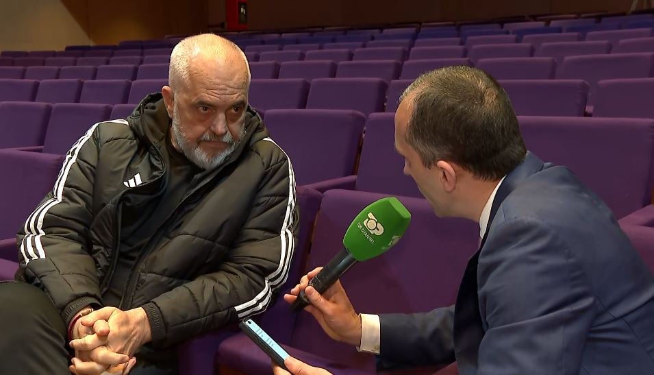 Intervista ekskluzive/ “Kush është ky?”, Ironia e Ramës për Chris LaCivita, kryeministri: Për mua, një turist më shumë në Tiranë