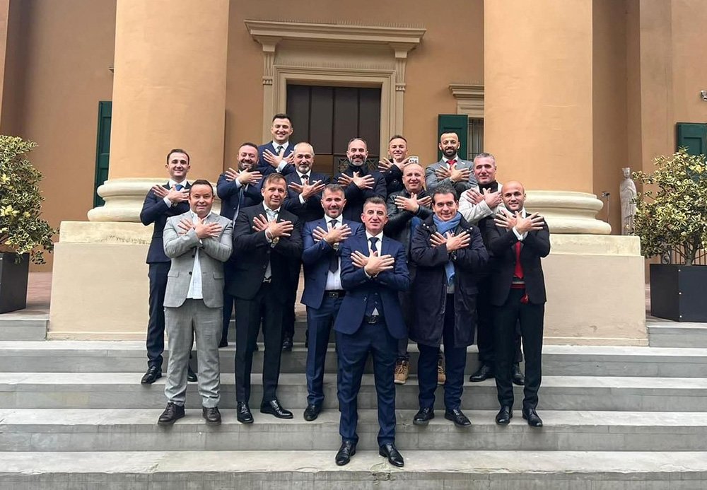 Itali/ Shoqata “Korabi” dhuron inkubatorë për spitalet e Kukësit dhe Vlorës