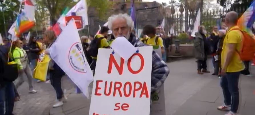 Italianët nuk duan luftë me Rusinë, shpërthejnë protesta: Jo riarmatimit të Europës!