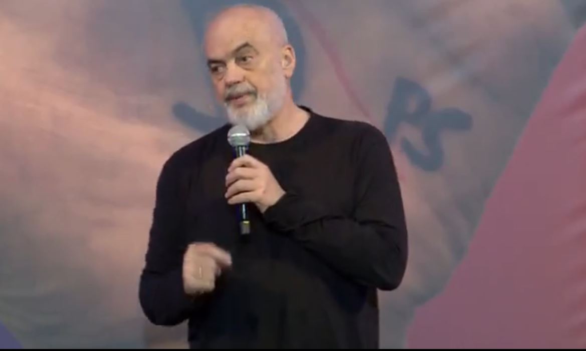 “Jemi kryelartë që drejtësia po bën punën e vet”/ Rama: Për herë të parë në histori vendosen para ligjit zyrtarë të lartë të lidhur me pushtetin