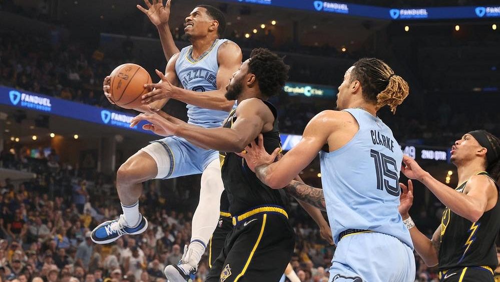 Jokic 61 pikë s’mjaftojnë për të fituar, Golden State “fluturon” me 52 pikët e Curry