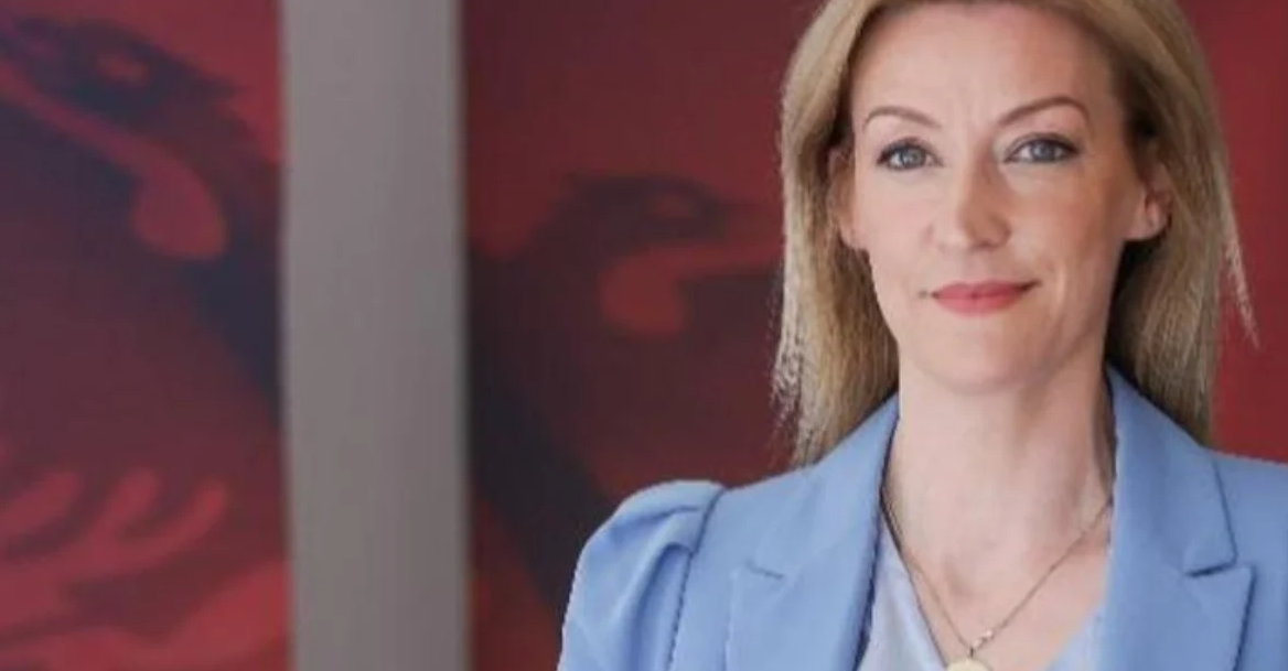 Ka kërcënuar disa persona? Shoqërohet në komisariat ish-drejtoresha e spitalit Dibër