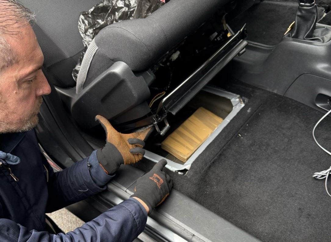 Kapet me 40 kg kokainë dhe 189 mijë euro, arrestohet shqiptari në Itali. Detaji që e “tradhtoi” gjatë kontrollit