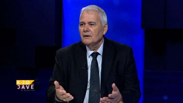 “Kardinalëve me kryqe floriri u tha…”/ Ish-ambasadori i Shqipërisë në Vatikan: Papa Francesku u mundua të ndalonte luftën në Ukrainë! Kërkoi takim me Putinin