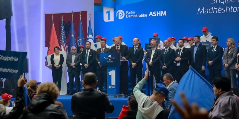 Kaso: Korrupsioni, kr!m, dr@g, pastrimi i parave, fytyra e regjim!t të Ramës