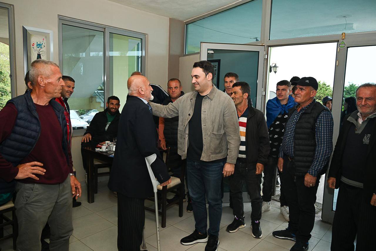 Këlliçi: Qytetarët s‘kanë nevojë për tallava politike apo tundje pasaportash, por zgjidhje të problemeve