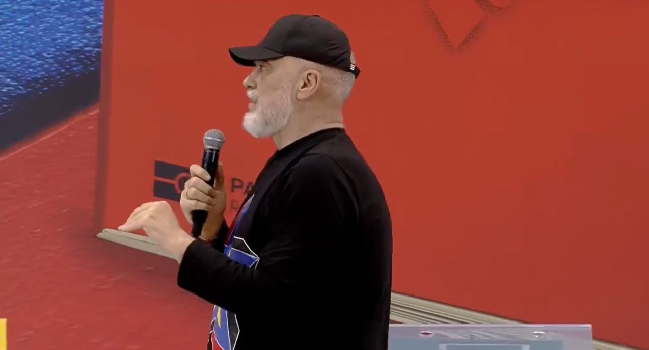 “Keni dhe 5 vite kohë për të blerë prona”, Rama thirrje dibranëve, batuta për Matin: Ju jeni të mretit, u ngel hatri nëse…