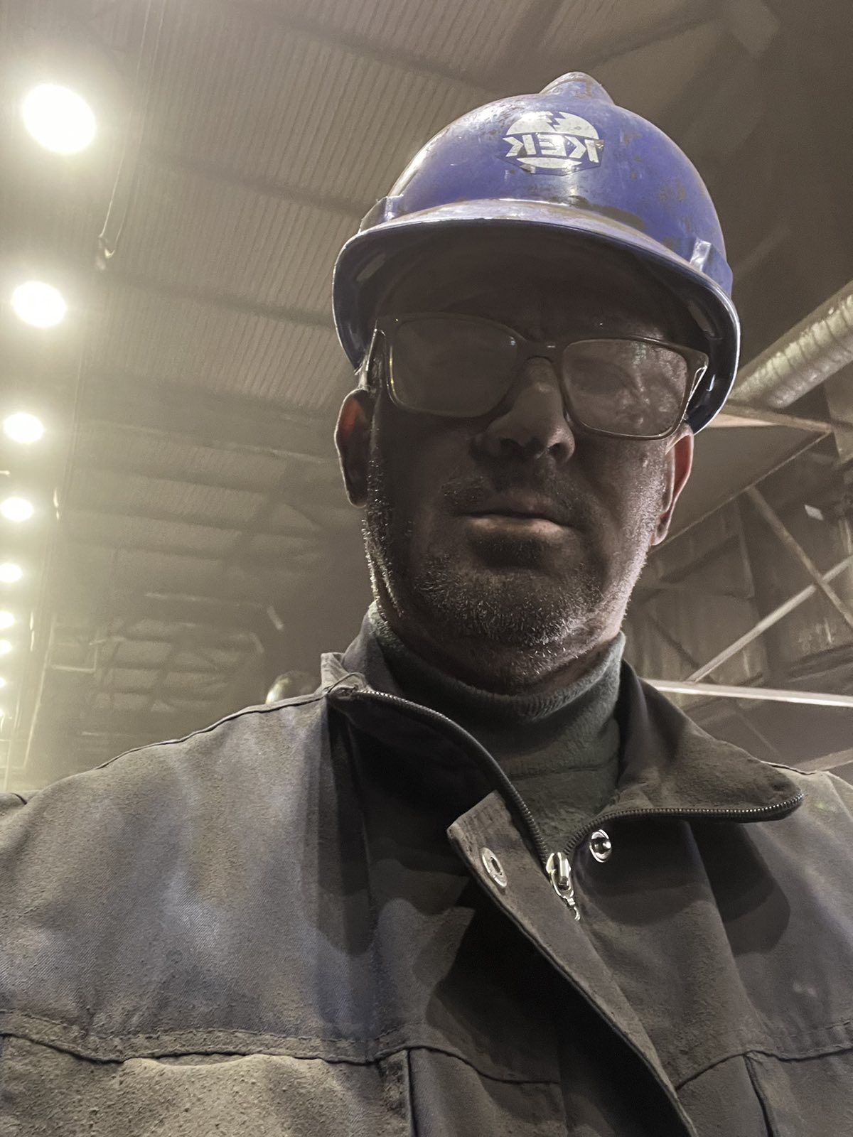 “Kjo punë nuk ka para që mund ta paguajë”-Punonjësit e KEK’ut paralajmërojnë protestë