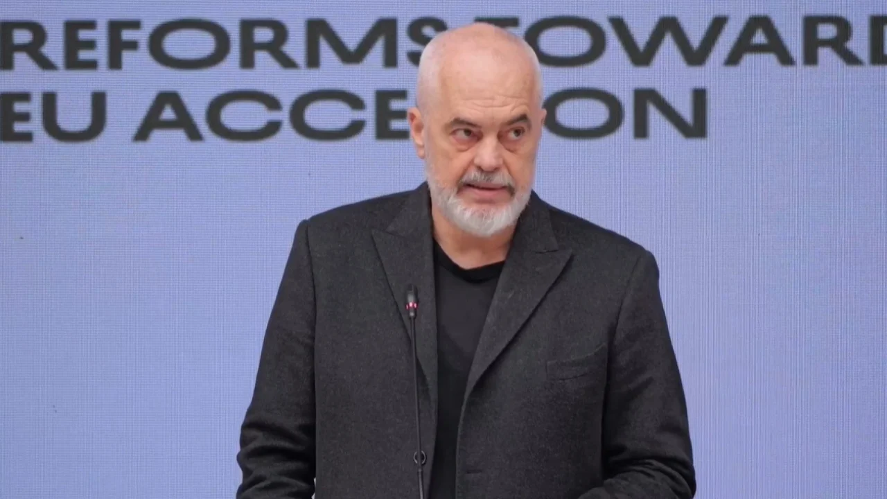 Konferenca Ndërqeveritare me BE, Rama ironizon opozitën: “Dhis is ë mirrakëll of fridom”