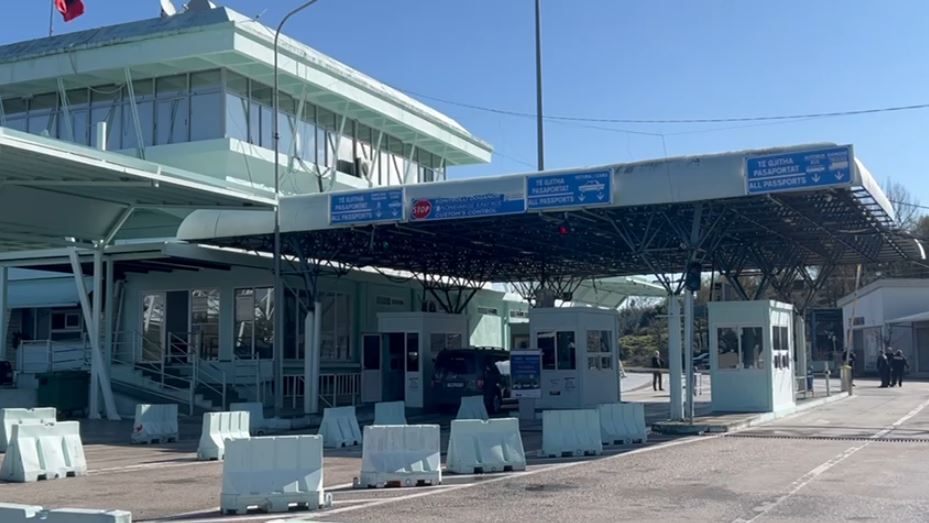 Kontrabandë ilaçesh nga Greqia, procedohet farmacistja në Gjirokastër