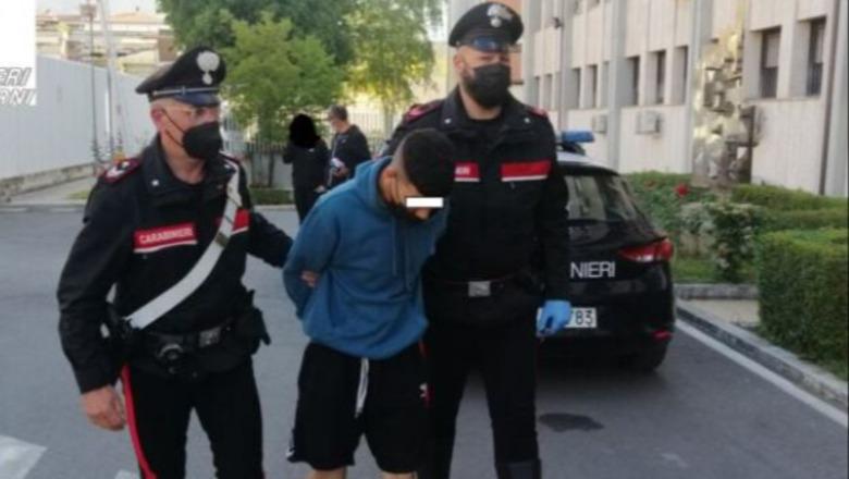 Korrieri shqiptar i drogës dëbohet nga Terni, 26-vjeçari trafikonte kokainë mes Shqipërisë dhe Italisë