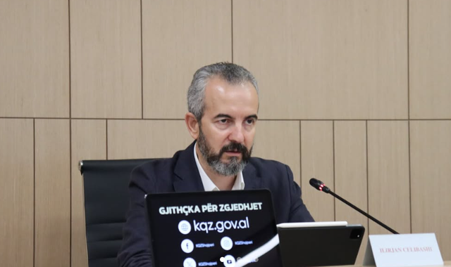 KQZ u jep 24 orë afat partive për heqjen e posterave propagandistikë, urdhëron partitë politike të…