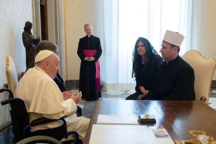 Kreu i KMSH, Bujar Spahiu, mesazh ngushëllimi për Papa Françeskun, kujton takimin e veçantë…