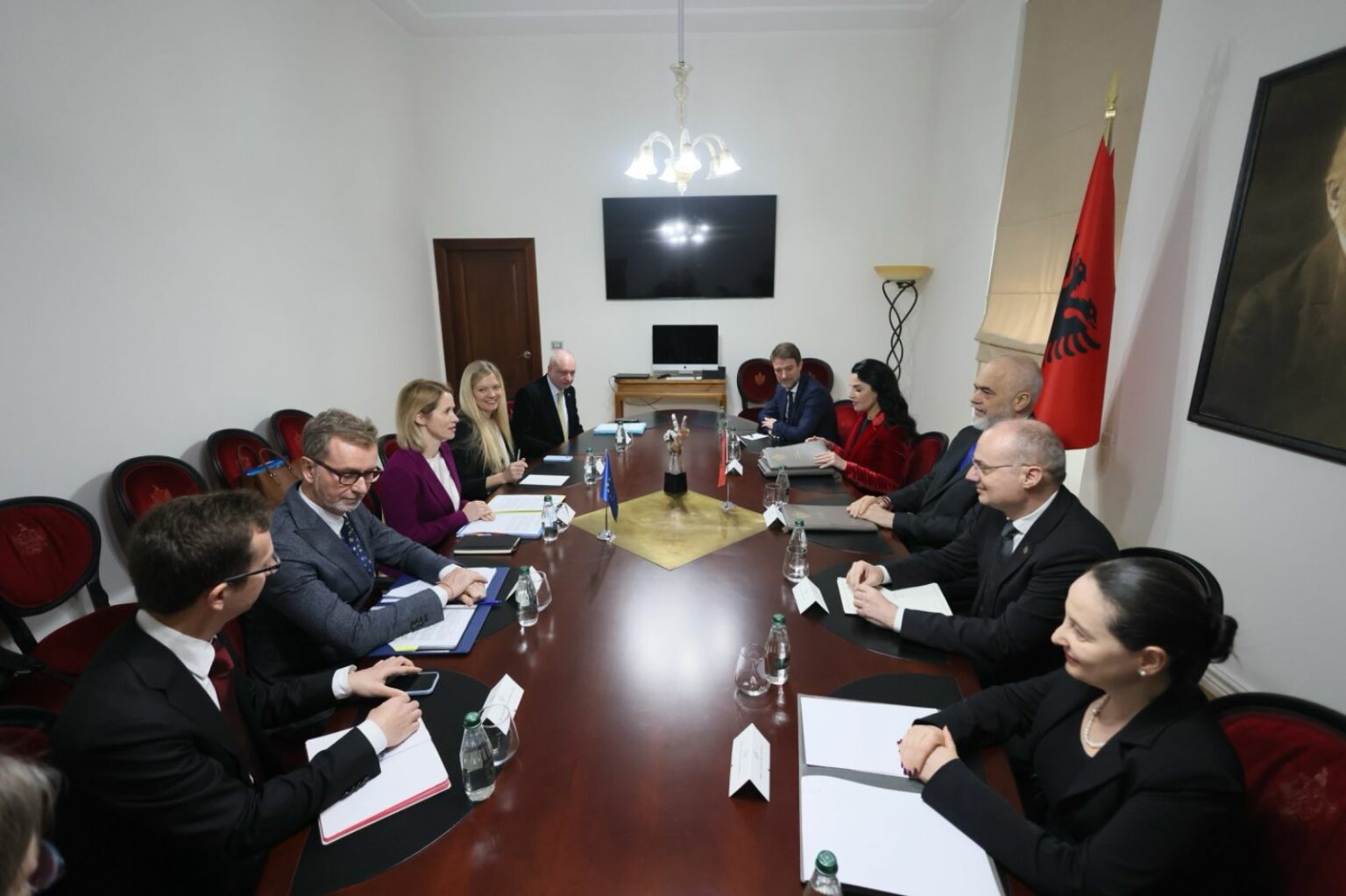 Kryeministri Rama dhe ministri i Jashtëm presin shefen e Diplomacisë së BE-së, Kaja Kallas