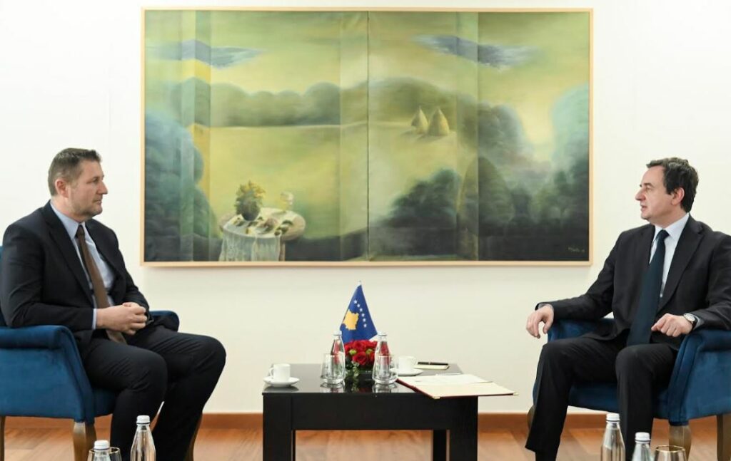 Kurti merr një vendim të ri për drejtorin e Doganës