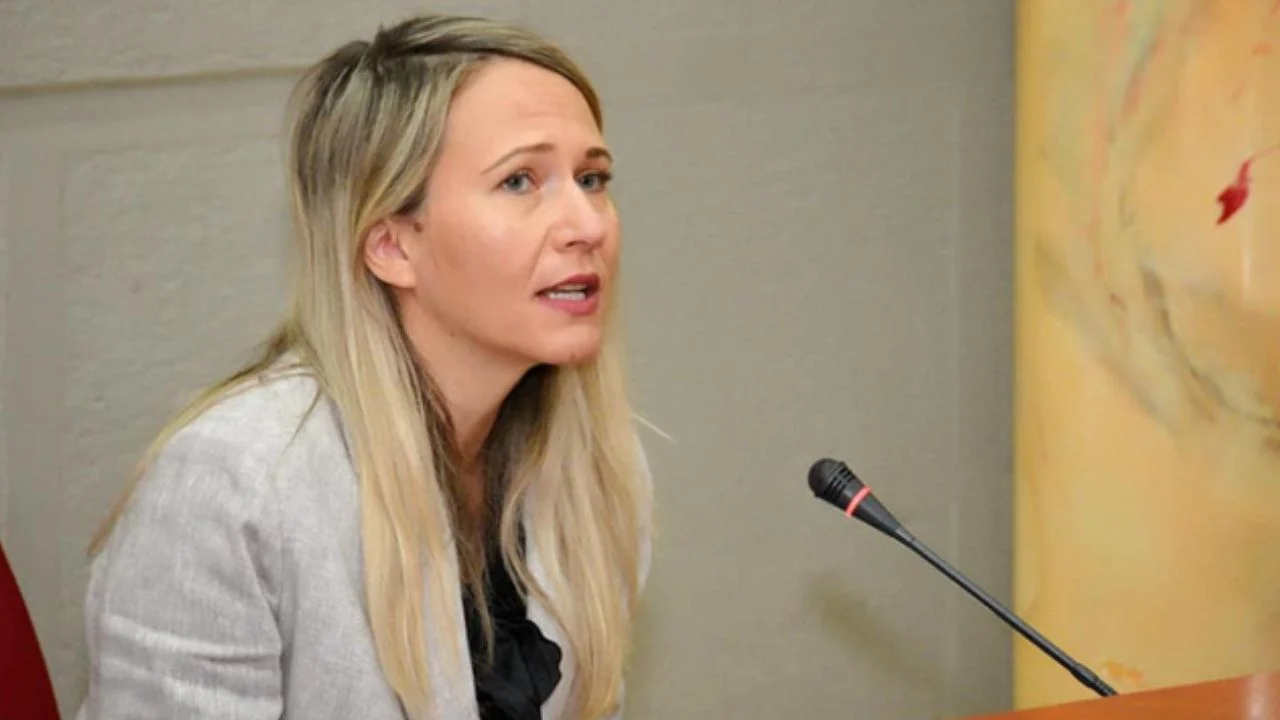 Kush e drejton Bashkinë e Tiranës? PD kërkon shkresën e Veliajt, Ristani: Jam në detyrë konform ligjit