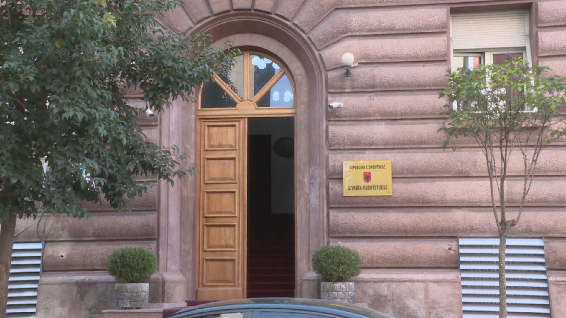 Kushtetuesja rrëzon SPAK-un për rastin e Elton Qynos: Është ndërhyrë në lirinë e shprehjes së gazetarit