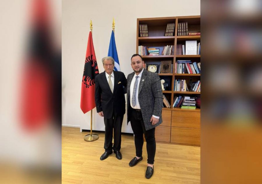 ‘Ky burrë nuk ka nevojë për pushtet’/ Shqiptari nga Miçigani: Berisha po i jep shansin Shqipërisë…