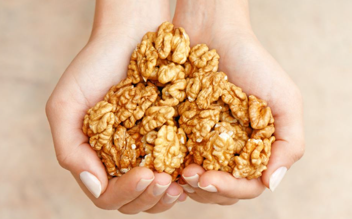 Ky është ushqimi më i mirë për uljen e kolesterolit