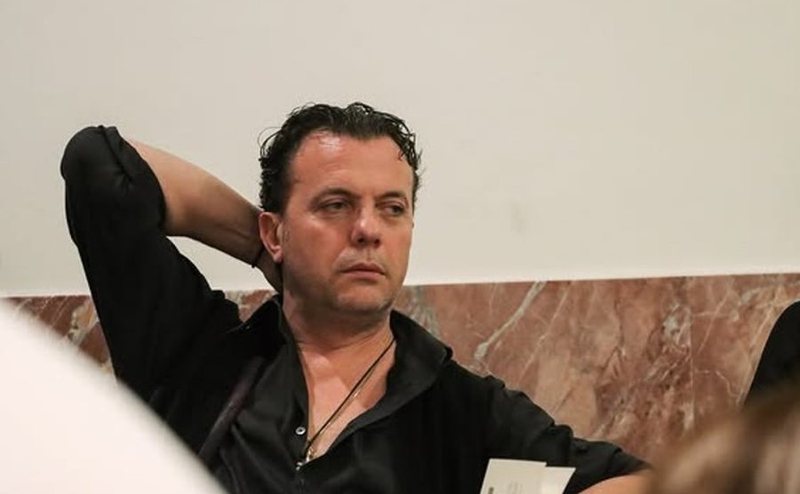 Laert Vasili bën rrëfimin tronditës: Kur isha 9 vjeç, komshiu abuzoi sek*ualisht me mua