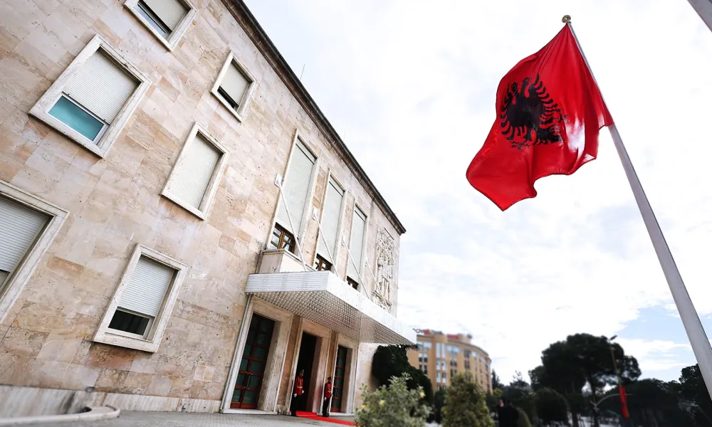 Liderët e Europës në Tiranë/ Qeveria publikon vendimin: 15-16 maji ditë pushimi