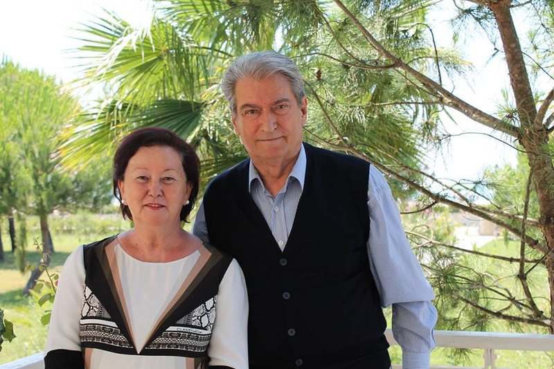 Liri Berisha: S’kam qenë xheloze për Saliun, nuk është nga ata burrat ai…