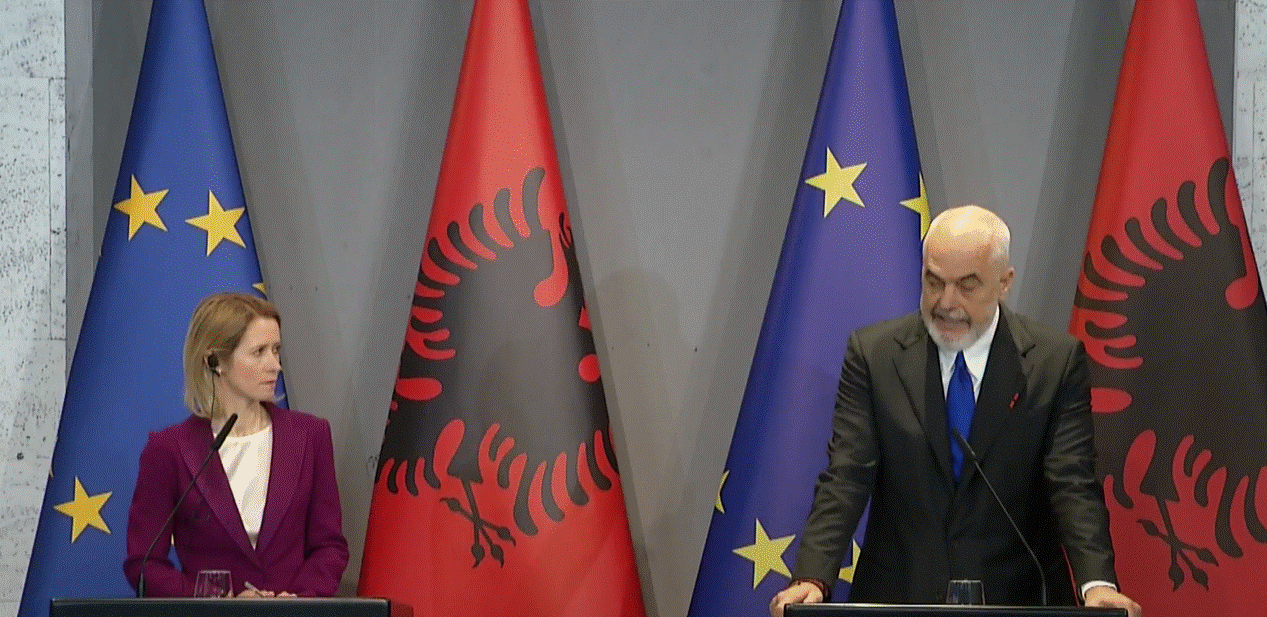 LIVE! Kallas në Tiranë, Rama: Jemi në një linjë me BE, firmosim marrëveshjen për financimin e projektit strategjik të hekurudhës Durrës-Rrogozhinë!