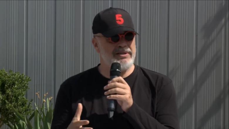 Live! Rama zhvillon takim me fermerët në Berat: Mbështesim këto kë ka nevojë me instrumentin e ri financiar